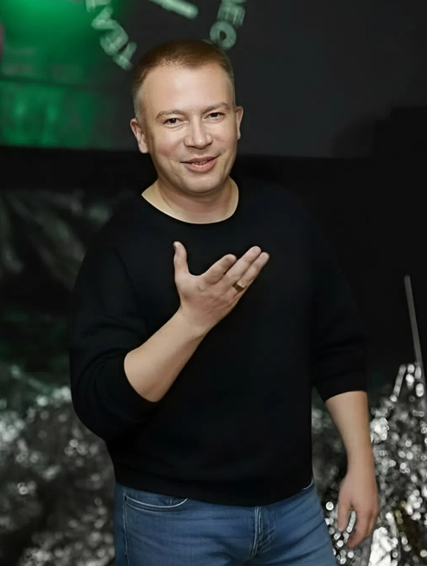 ВАДИМ ЗАМАЛИЕВ